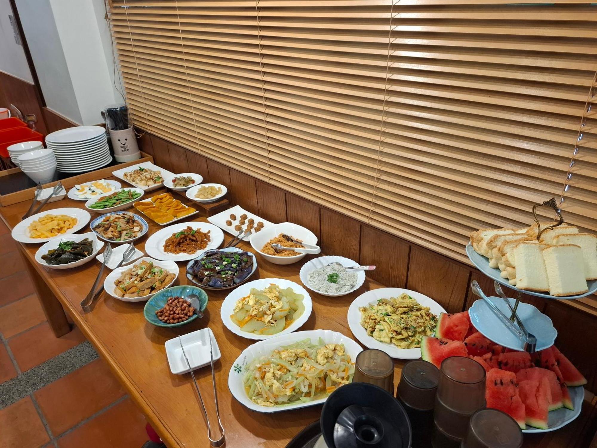 Left Bank Bnb Csiaohszi Kültér fotó